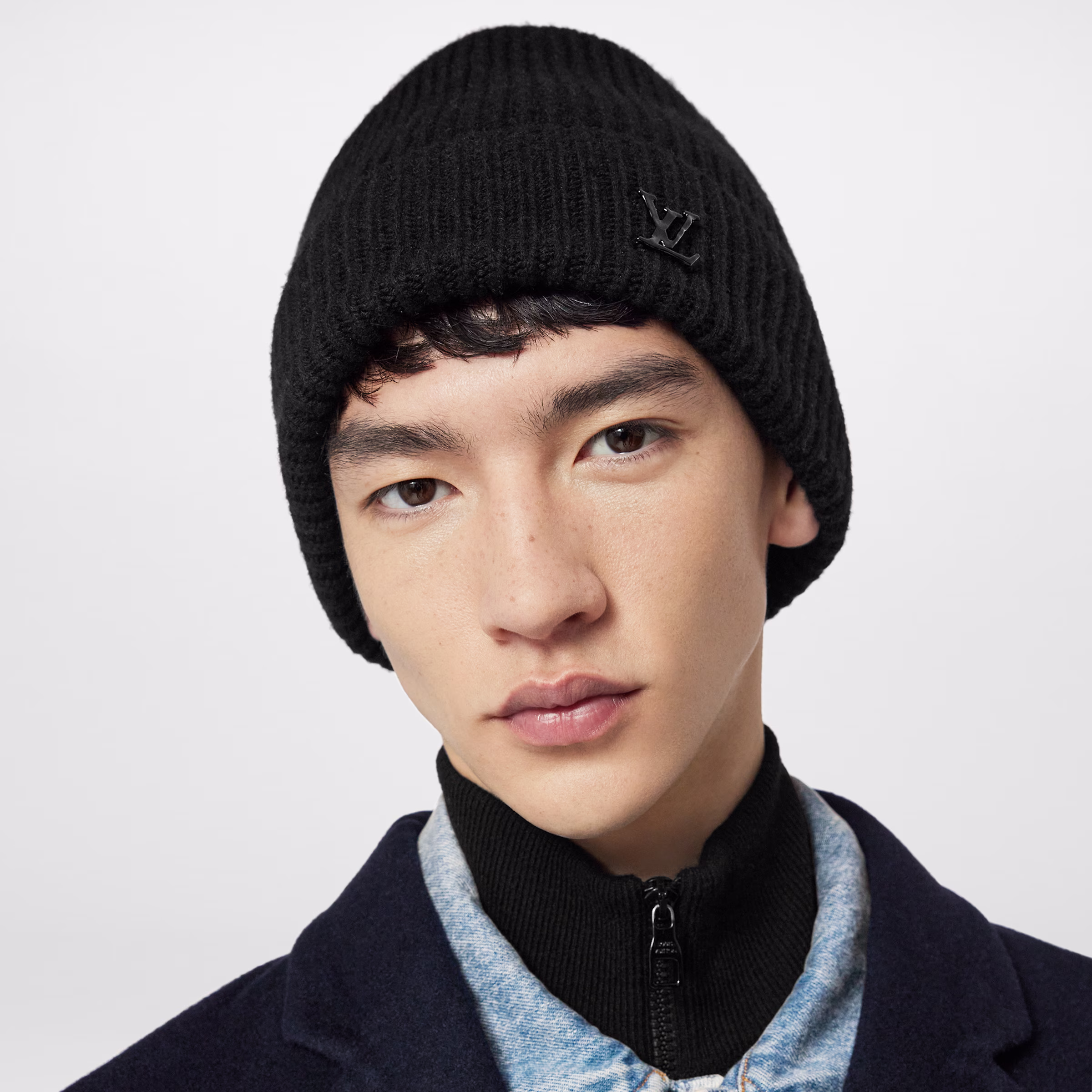 Copie de Copie de louis-vuitton-bonnet-lv-ahead-s00-chapeaux-et-gants--MP3246_PM1_Cropped worn view